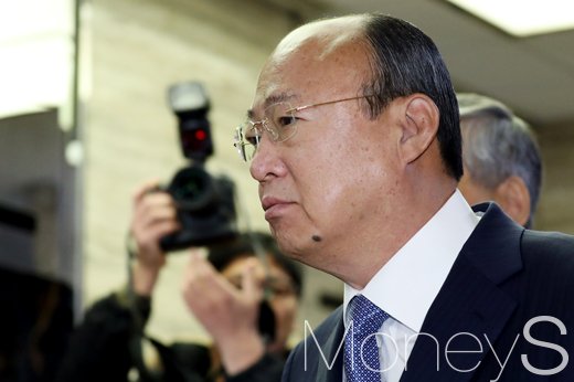 국회 최순실 국정조사 청문회가 6일 오전 10시부터 국회에서 열리고 있는 가운데 김승연 한화그룹 회장이 증인으로 출석하고 있다. /사진=사진공동취재단