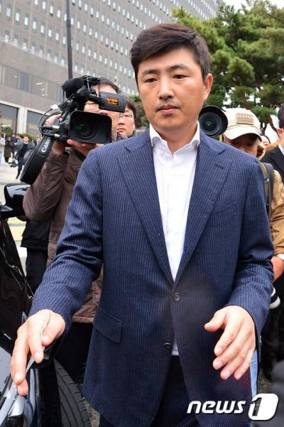 [국회 2차 청문회] '최순실 최측근' 고영태 국회 도착(속보)