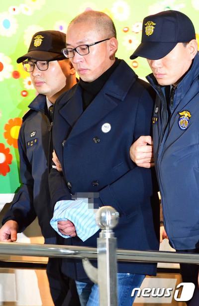 [국회 2차 청문회] 차은택, 출석 증인 대표로 증인 선서(속보)