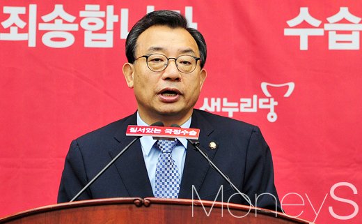 친박 8적. 사진은 이정현 새누리당 대표. /자료사진=임한별 기자