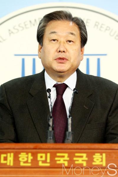 [비주류 비상시국회의] 김무성 