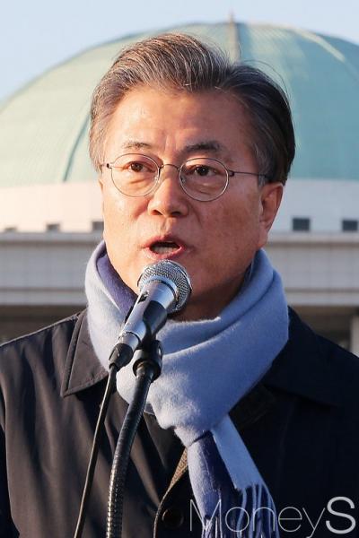 선거연령 18세로 하향. 사진은 문재인 민주당 전 대표. /사진=임한별 기자
