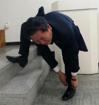 반기문 턱받이. 사진은 정청래 전 민주당 의원. /사진=정청래 페이스북