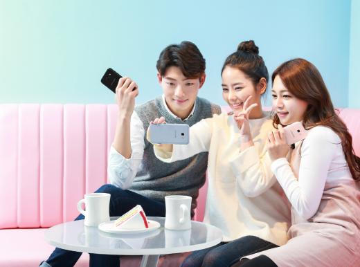 삼성전자, 정유년 첫 출시 스마트폰 '갤럭시A5'
