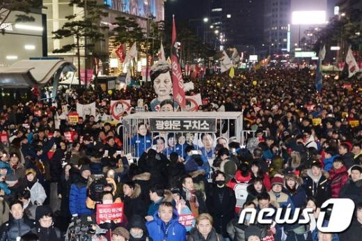 13차 촛불집회. /사진=뉴스1