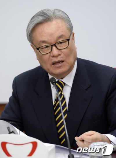 황교안. 사진은 인명진 새누리당 비상대책위원장. /사진=뉴스1