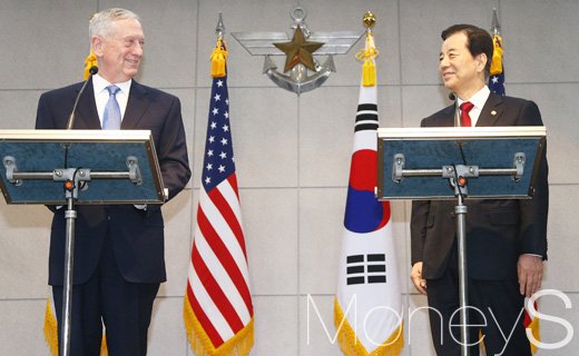 [머니S포토] 제임스 매티스 장관, 