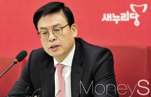 대연정. 사진은 정우택 새누리당 원내대표. /사진=임한별 기자