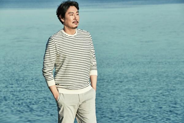 조진웅, 카메라 밖 일상...