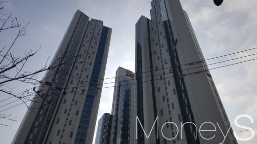 갤러리아 포레 인근에 있는 또 다른 초고층 아파트인 두산중공업의 서울숲 트리마제. /사진=김창성 기자