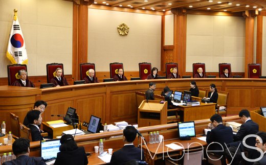 헌법재판관 경호. 사진은 헌법재판소 대심판정. /사진=사진공동취재단