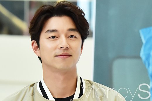 [머니S포토] 도깨비 공유, 입가에 잔잔한 미소