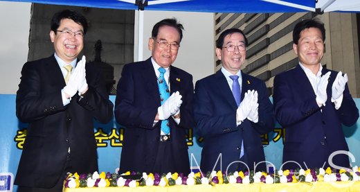 [머니S포토] 충무공 탄신 472주년을 기념하며