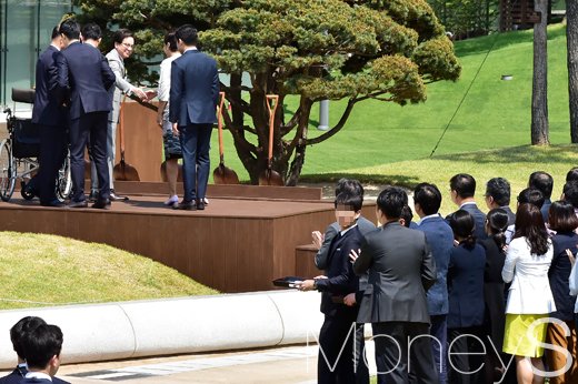 [머니S포토] 경영복귀 알린 이재현 회장