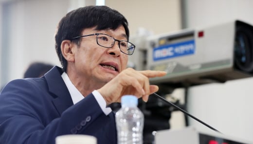 청문회서 답변하는 김상조 공정거래위원장 후보자. /사진=뉴스1 DB