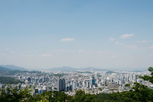 토요일인 3일은 전국이 대체로 맑은 가운데 서울 낮 최고 기온이 27도가 될 전망이다. /사진=뉴시스 DB