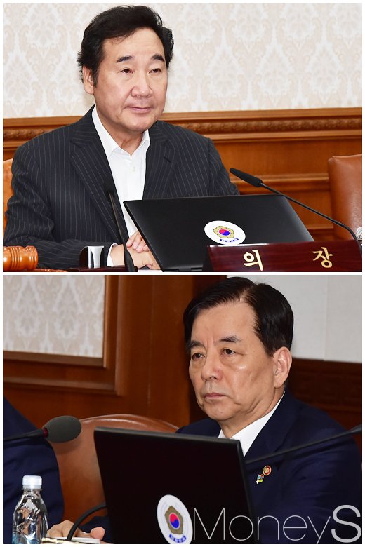 [머니S포토] 마주 보는 이낙연-한민구