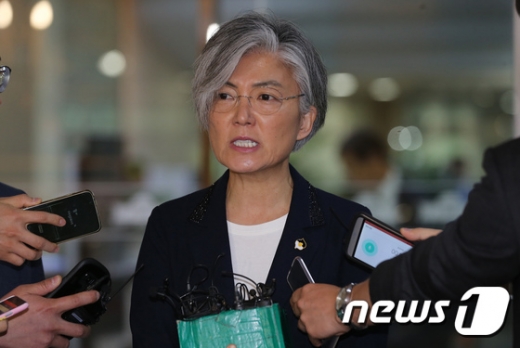 강경화 외교부장관 후보자가 7일 국회에서 열린 인사청문회에 참석했다. /사진=뉴스1