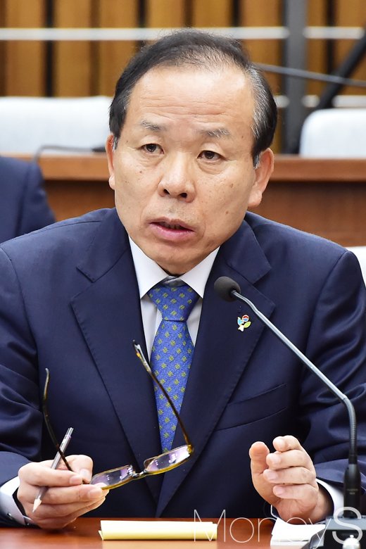 김이수 헌법재판소장 후보자가 7일 국회 인사청문회에 참석해 질의에 답변하고 있다. /사진=임한별 기자