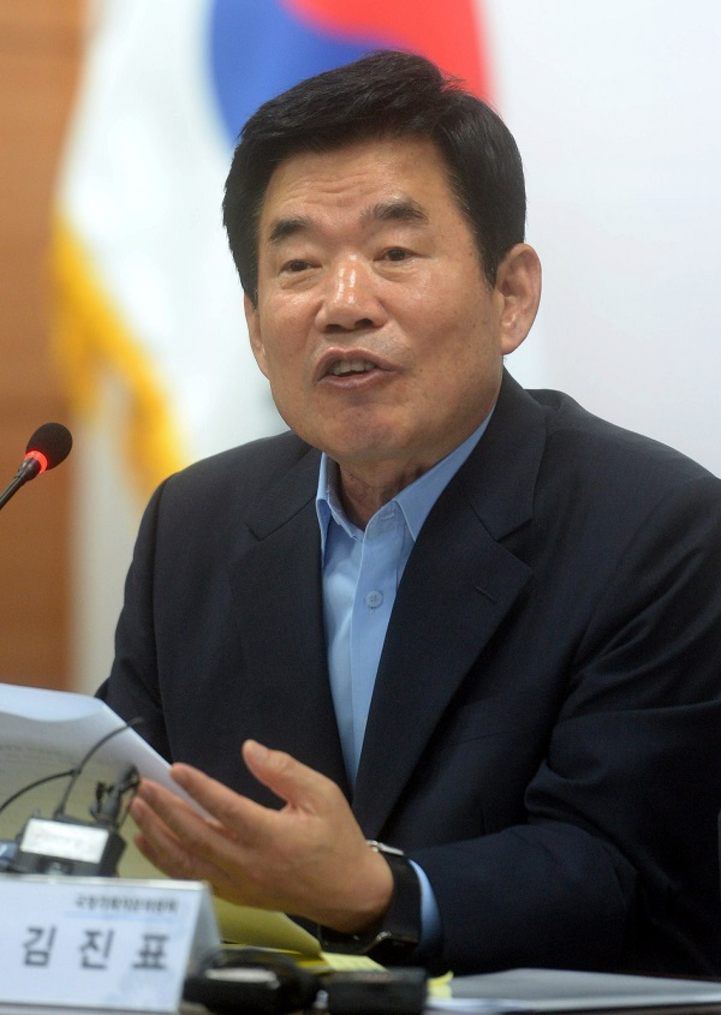 김진표 국정기획자문위원장이 5일 오전 서울 종로구 국정기획자문위원회에서 열린 3차 전체회의에서 모두 발언을 하고 있다. /사진=뉴시스