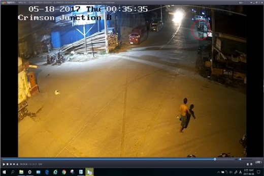 지난달 20일 필리핀 세부시 라푸라푸주에서 발생한 우리 교민 총기 피살 사건 용의자가 범행 후 오토바이를 타고 피해자의 집에서 나가는 모습. /사진=경찰청 제공