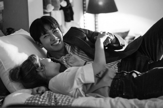 '수상한 파트너' 지창욱·남지현, 아찔+심쿵 '키스동침' 현장