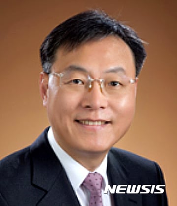 국정원 기조실장에 신현수 변호사가 임명됐다. /사진=뉴시스