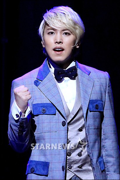 '팬 보이콧 논란' 슈퍼주니어 성민 앨범 불참 