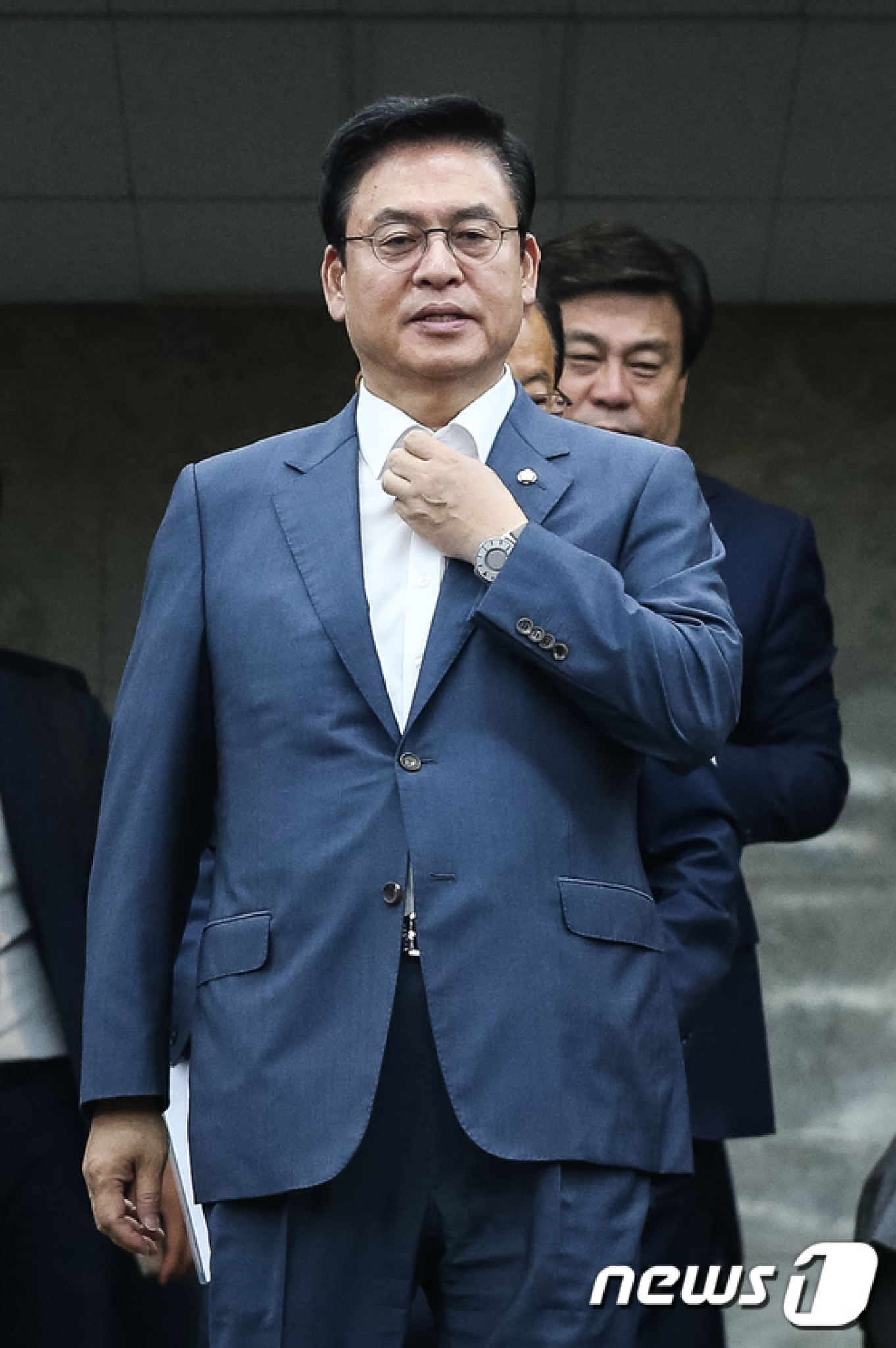 한국당이 추경 수정안을 제안해 국회 일정에 조건부로 복귀할 방침이다. 사진은 정우택 원내대표. /사진=뉴스1