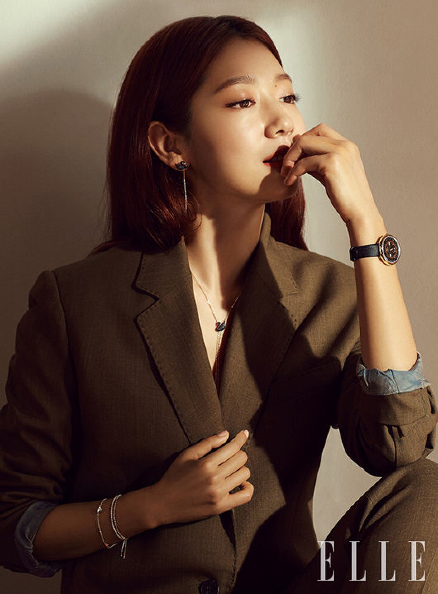 '분위기 여신' 박신혜, 우아한 고혹미 발산… 