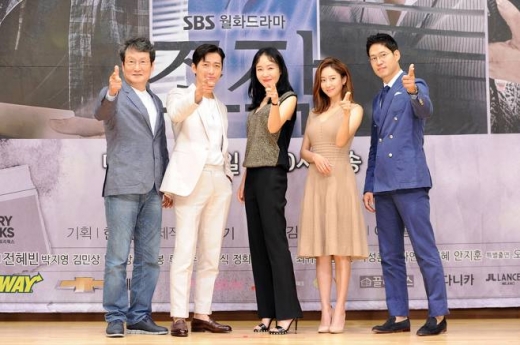 '조작' 시청률, 첫방부터 1위… 유준상, 엘리트 기자로 '완벽 빙의'