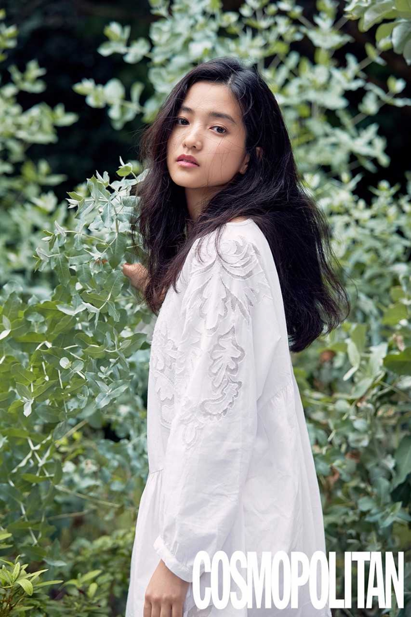 "싱그러운 숲속의 여신"… 김태리, 내추럴한 아름다움