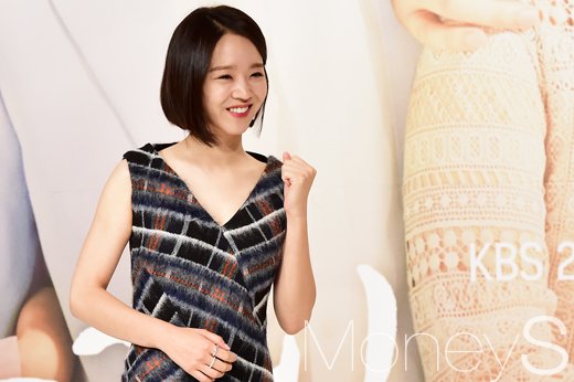 [머니S포토] 황금빛 신혜선, '아자! 아자! 굳세어라 서지안'