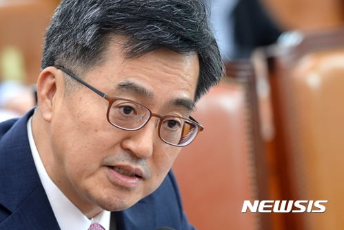 김동연 부총리, 내일부터 종교계 잇따라 방문… 과세 앞두고 의견청취