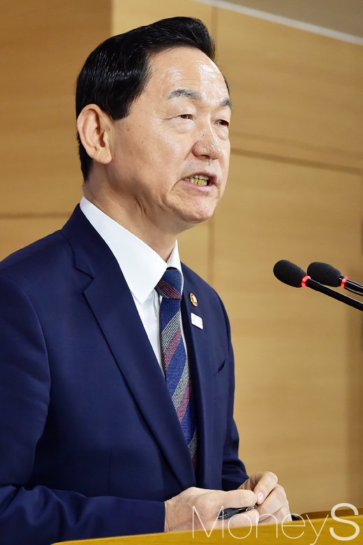 사진은 김상곤 사회부총리 겸 교육부 장관. /사진=임한별 기자
