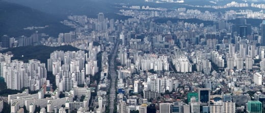 다음달 서울서 가점제 적용 물량 5000여가구가 공급된다. 사진은 서울 시내 한 아파트 밀집 지역. /사진=뉴시스 DB