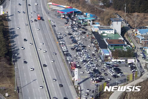 추석 연휴 고속도로 통행료 면제, 모든 차량 대상… 휴게소 와이파이 무료제공