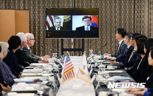 지난 8월22일 서울 소공동 롯데호텔에서 열린 '한미 FTA 공동위원회 특별회기 모습./사진=뉴시스DB