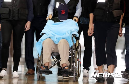 '어금니 아빠' 딸인 이모양이 12일 구속영장 실질심사를 받았다. /사진=뉴시스