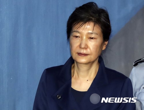 박근혜, 구속연장 후 심경… 