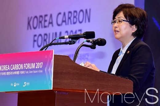 파리협정 이행지침 마련. 사진은 김은경 환경부 장관. /사진=임한별 기자