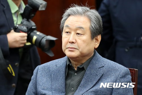 김무성 의원 등 바른정당 의원 9명이 6일 탈당을 선언할 계획이다. /사진=뉴시스