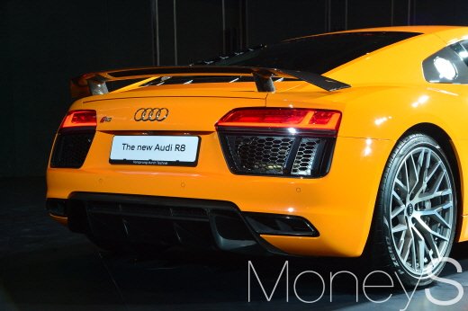 아우디 R8 V10 쿠페 뒷모습. /사진=임한별 기자