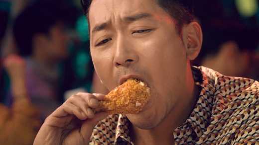 BBQ, ‘써프라이드 치킨’ … 무서운 신메뉴, 황금올리브 치킨에 이은 메가 히트 치킨으로