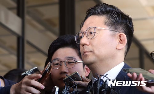 '댓글 수사 방해' 혐의로 청구된 장호중 전 부산지검장 등에 대한 구속영장이 7일 오전 발부됐다. /자료사진=뉴시스