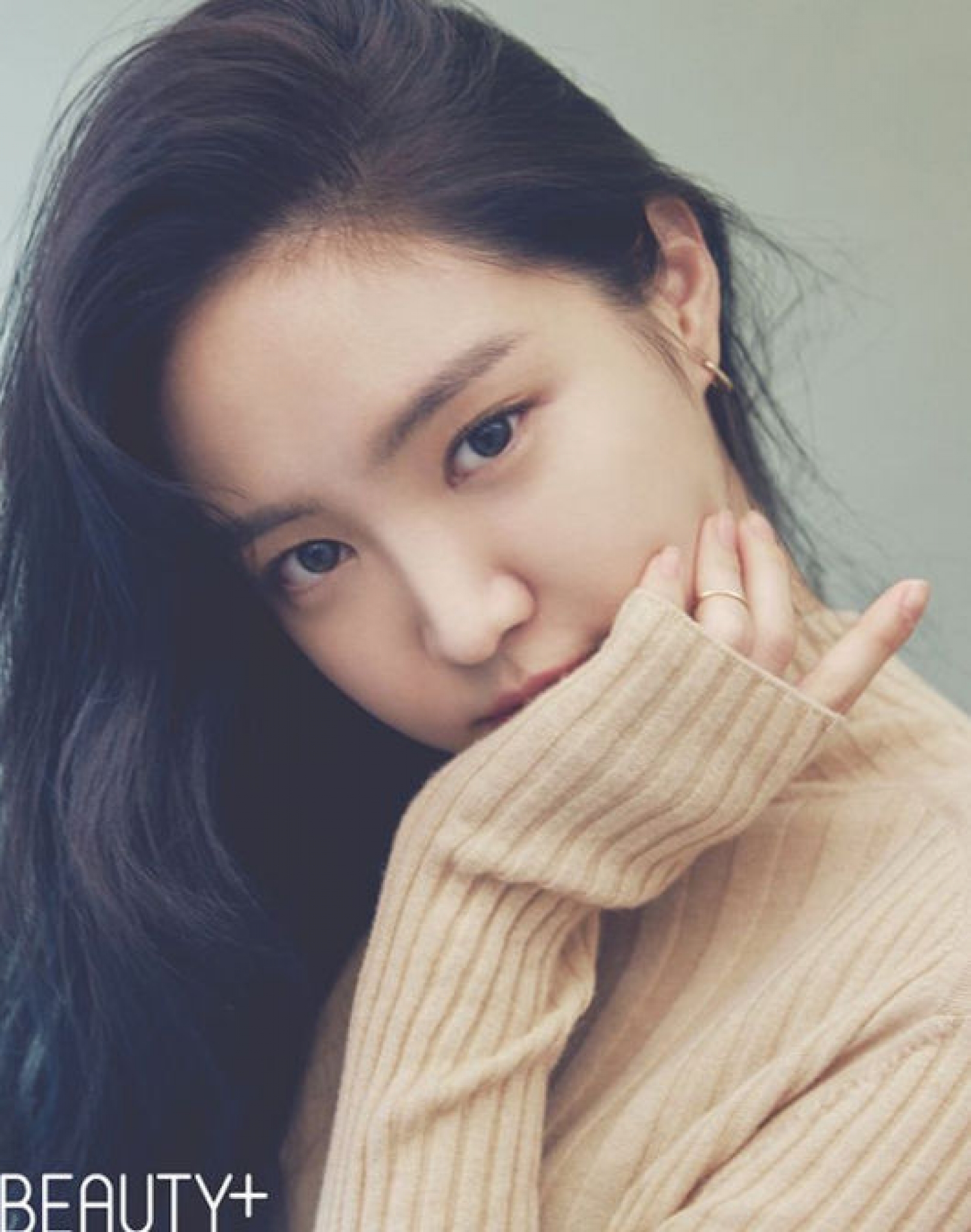 손나은, 베이비 페이스의 정석… 
