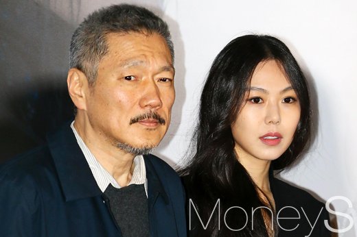 '김민희와 열애' 홍상수, 이혼 재판 12월15일 열린다