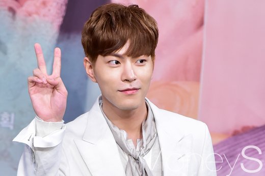 홍종현, 손예진과 JTBC 드라마서 만날까… 