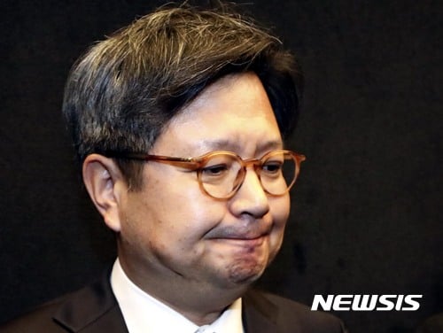 김장겸 MBC 사장의 해임 결의안이 13일 열린 방문진 임시 이사회에서 처리될 가능성이 높은 것으로 알려졌다. /자료사진=뉴시스