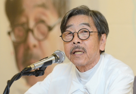 이외수. 이외수 작가가 지난 5월30일 서울 중구 한국프레스센터에서 열린 소설 '보복대행전문 주식회사' 출간 기자간담회에서 발언을 하고 있다. /사진=뉴시스